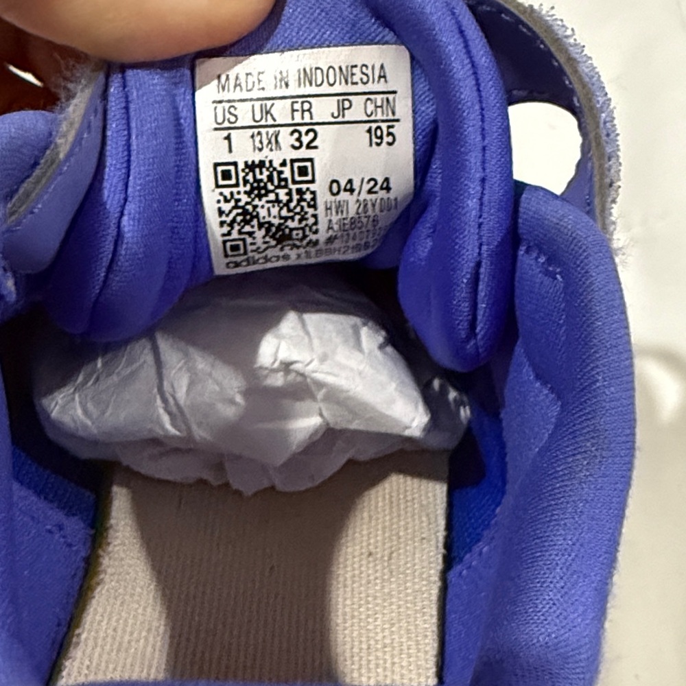 Adidas Kids Sneakers in Blue and Neon Yellow - Picture 7 of 8